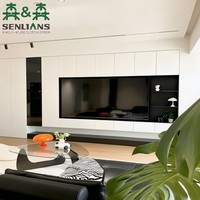 Meuble TV mural contemporain et élégant, unité de console multimédia modulaire avec accents réfléchissants, finition minimaliste pour salon