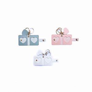 Llavero de Cuero Personalizado con Foto - Regalo Romántico para Parejas, Llavero de Cuero PU Resistente para Bolsos/Carteras - Product Image 4
