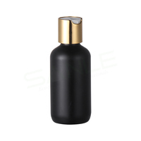 Bouteilles en plastique de luxe pour usage personnel, texture incurvée, forme carrée, pour Cologne et brume parfumée, design unique, fabriquées en Turquie