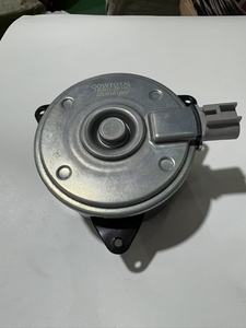 หม้อน้ำระบบระบายความร้อนมอเตอร์พัดลมสำหรับ Toyota Yaris Corolla altis Camry OEM 16363-28160 - Product Image 2