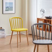 Vendeur préféré avec chaise de jardin en plastique de la meilleure qualité, chaise en plastique PP, chaise en plastique avec accoudoirs et pieds en métal