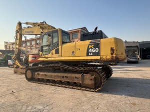 Excavadora Komatsu PC460 usada de servicio pesado, máquina hidráulica grande sobre orugas para operaciones mineras y proyectos industriales de movimiento de tierras - Product Image 4