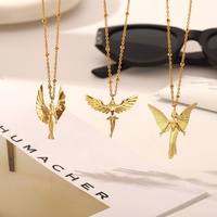 Collier Pendentif Ailes d'Ange, Chauve-souris, Hibou, Colibri en Acier Inoxydable Plaqué Or Classique de Qualité Supérieure avec Perles et Chaîne