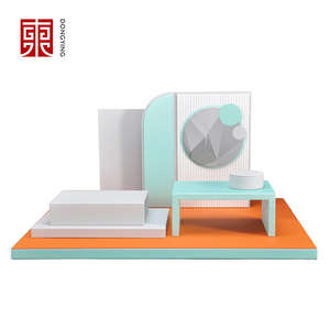 Exhibidores de Joyería, Soporte para Exhibición de Collares, Diseños Personalizados para Tiendas Minoristas y Vitrinas de Joyería - Product Image 5