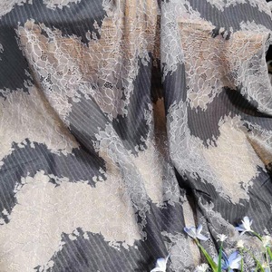 2021 venta al por mayor nigeriano encaje suizo nailon y algodón tela de encaje de dos tonos recién llegado diseño de alta calidad para vestido de mujer - Product Image 4