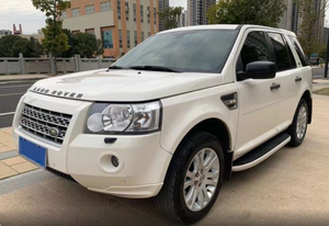 Coche usado <span class=keywords><strong>Land</strong></span> <span class=keywords><strong>Rover</strong></span> Freelander2 <span class=keywords><strong>2010</strong></span> 3,2 I6 automático <span class=keywords><strong>HSE</strong></span> gasolina medio SUV manual en China para la venta caliente - Product Image 2