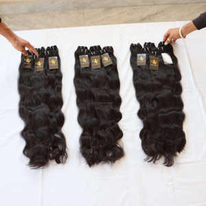 Tissage de cheveux Remy lisses et soyeux, à cuticule vierge brute, cheveux humains indiens à cuticule alignée - Product Image 1