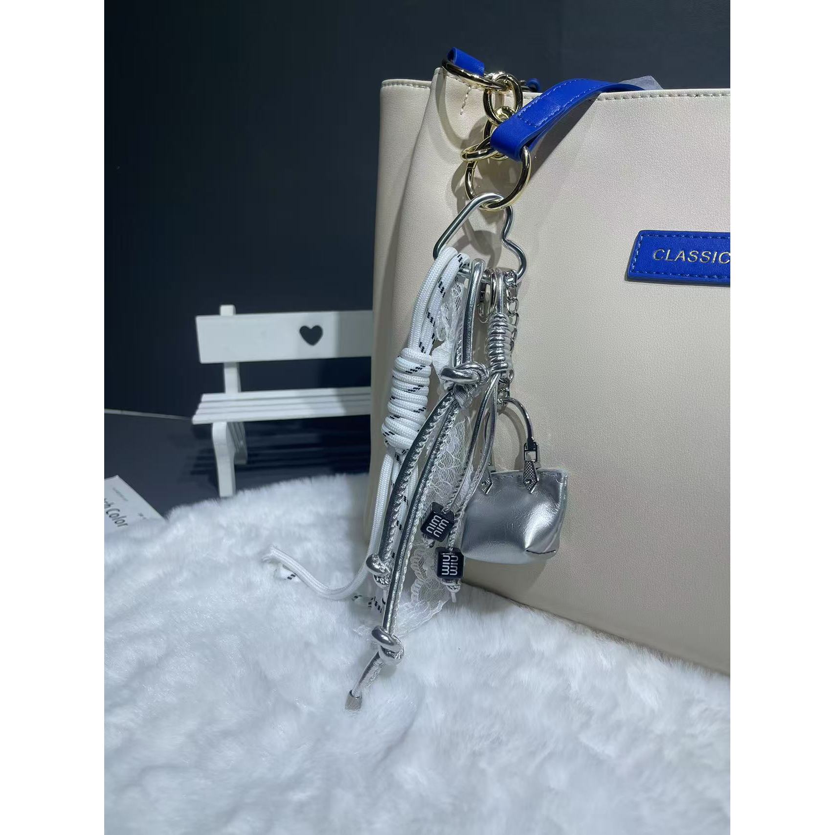 Ornements et pendentifs - 2-3