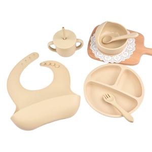 Bebe ชุดป้อนอาหารซิลิโคนกันน้ำชุดภาชนะบรรจุอาหารแบบดูดเกรดอาหารสำหรับทารกชุดอุปกรณ์หย่านมโลโก้ตามสั่ง - Product Image 4