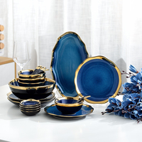 Service de table en céramique bleue nordique antique, vaisselle en porcelaine osseuse émaillée au four, ensemble de luxe avec bord doré