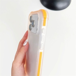 เคสใสกันกระแทกสำหรับ iPhone 17 สีสันสดใส รุ่นใหม่ สำหรับ iPhone 17 Pro Max พร้อมกรอบมุม - Product Image 3