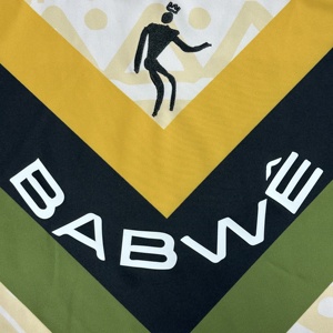 Maglia da Calcio Vintage con Elementi Culturali Africani - Product Image 5