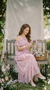 Robe longue élégante rose à fleurs pour femme, épaules dénudées, manches à volants, superposée, robe d'été, conception personnalisée, vente en gros directe d'usine - Product Image 6