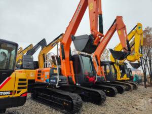 Excavadora de orugas Hitachi ZX120 original de Japón perfecta para varios proyectos excavadoras usadas disponibles a la venta - Product Image 2