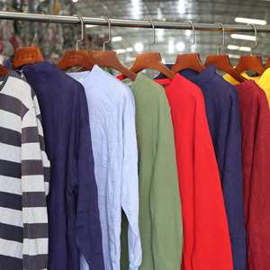 45kg Ropa de marca usada Camisetas de hombre en pacas Marcas al por mayor Ropa de segunda mano - Product Image 2