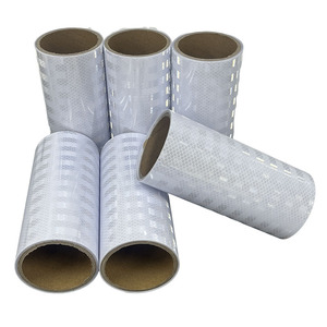 Vente directe d'usine, film réfléchissant microprismatique en PVC auto-adhésif, faible teneur en solvants, impression UV spéciale, haute réflexion - Product Image 1