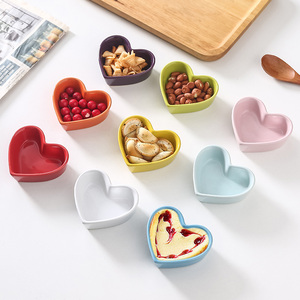 Venta al por mayor utensilios para hornear en forma de corazón Mini cuenco gres cerámica salsa ensalada plato multicolor hornear pudín postre Ramekin