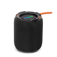 Speaker BT Portabel Nirkabel Tahan Air IPX4 Lampu LED RGB Suara Stereo 5W Mikrofon Terintegrasi untuk Perjalanan Pantai Berkemah