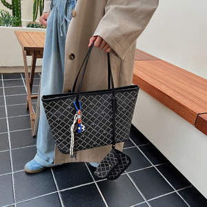 Bolso de Viaje Diario para Mujer, Gran Capacidad, Cierre de Cremallera, PU, Otoño 2025, Nuevo, de Alta Gama, Combinable con Todo, Estilo Retro, Casual, Portátil.1808 - Product Image 6