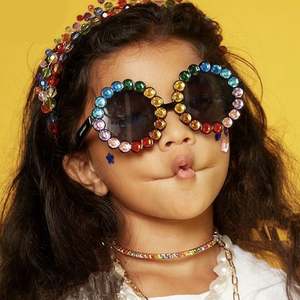 Lunettes de soleil rondes pour enfants, personnalisées avec logo, de luxe, pour filles, avec strass colorés, 2025 - Product Image 1