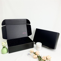 Boîte d'expédition en carton ondulé noir avec lamination mate recyclable, design luxueux, pour chaussures, vêtements, t-shirts, chaussettes, cravates, parfums, cadeaux, personnalisable