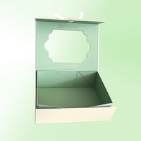 Boîte cadeau personnalisée de luxe en matériaux recyclés blanc crème, finition mate, avec fenêtre transparente pour les femmes enceintes, souvenirs de bébé