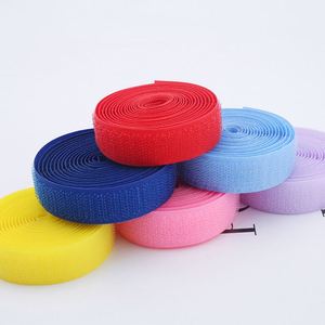 Bande auto-agrippante en polyester 80mm 60mm à coudre, robuste et écologique, pour fixation de canapé, vêtements et couture DIY, vente en gros pour fabricants - Product Image 1
