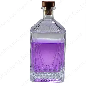 Olso Xuzhou Botella de vidrio Gin de forma personalizada 50ml-1000ml Tamaños Serie de alcohol vacío para superficie de pintura de whisky lista