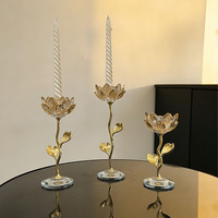 Luxuriöses Champagner-Kristall Lotus-Kerzenhalter-Set, 3-teilig, Goldener Kerzenständer, Hochzeitstisch-Dekoration, Wohnraumdekoration