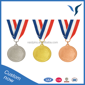 Médaille de sport en métal plaqué or 3D personnalisé de haute qualité avec ruban - Product Image 4