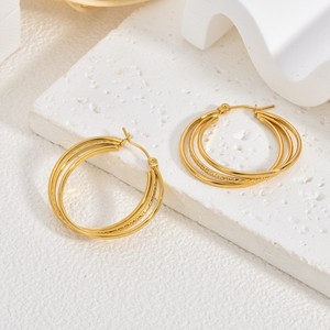 Pendientes de Aro Trenzados Multicapa de Acero Inoxidable Chapado en Oro, Estilo Minimalista, Geométricos Irregulares, a la Moda - Product Image 2