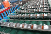 Rouleau ondulé de toit IBR de profil en acier de double couche de vente chaude formant la machine pour la construction de maison