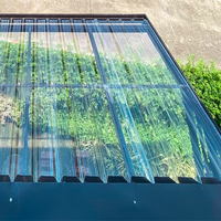 Plaque ondulée en polycarbonate transparent anti-UV 1,2 mm 1,3 mm 1,5 mm pour auvent extérieur
