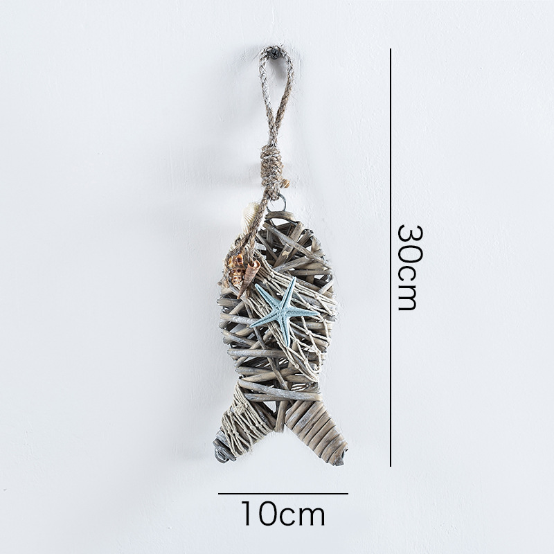 Petit pendentif poisson plat en rotin