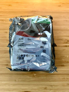 ST10000VN0004 IronWol f 10TB Internal 7200 RPM 3.5" Hard Drive - Product Image 5