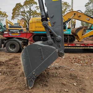 รถขุดตีนตะขาบ Volvo EC210BLC มือสองจากสวีเดน น้ำหนัก 21 ตัน สีเดิมจากโรงงาน ชั่วโมงการทำงานต่ำ พร้อมส่งออก - Product Image 6