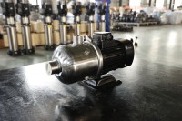 Mini pompe à eau auto-amorçante à haute pression pompe de surpression électrique à un étage 5KW cuivre OEM personnalisable à fréquence variable
