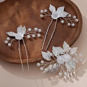 Lot de 3 épingles à cheveux perle pour mariage Style feuilles vintage Pièce de tête de mariée en forme de U Rhinestone Flower Hair Accessories