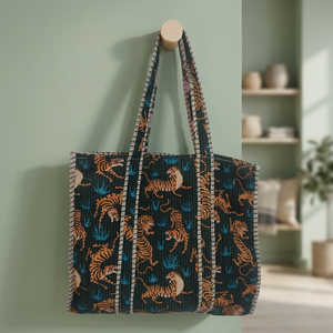 Sac fourre-tout en tissu de coton matelassé imprimé à la main, écologique, lavable, avec fermeture éclair, réutilisable pour le shopping - Product Image 2