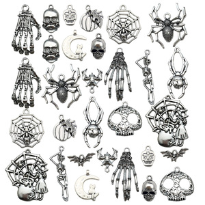 Pendentif Breloque Rétro Antique en Alliage d'Argent, Motif Crâne et Chauve-souris d'Halloween, Formes Mixtes, Accessoire de Fabrication de Bijoux DIY - Product Image 5