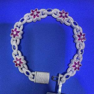 Pulseras de Plata de Ley 925 Chapadas en Oro con Moissanita VVS Iced Out Certificada GRA, Diseño de Flor y Eslabones Infinitos, Estilo Hip Hop Bussdown de Moda - Product Image 1
