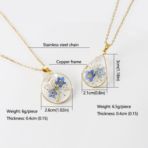 <span class=keywords><strong>Collier</strong></span> artisanal en résine avec <span class=keywords><strong>fleurs</strong></span> séchées de mignonnette, véritable <span class=keywords><strong>collier</strong></span> de <span class=keywords><strong>fleurs</strong></span> séchées, <span class=keywords><strong>collier</strong></span> de <span class=keywords><strong>fleurs</strong></span> de mignonnette pour femme - Product Image 3