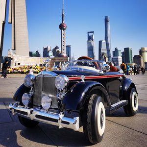 سيارات أطفال كهربائية 12 فولت بتصميم كلاسيكي وعتيق بمقعدين للأطفال حتى 12 عامًا مع تحكم عن بعد مصنوعة من البلاستيك المتين - Product Image 3