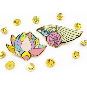 Spille da bavero zaino distintivo spilla Cute Anime Elf smalto Pin Fashion Cartoon Angel Japan Folk Art lega di alluminio Art & Collectible - Product Image 1