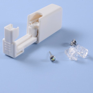 <strong>Second</strong>-Generation Disposable Low-Pain Ear Piercing Gun Tool with Built-In 316L Stainless Steel Gold Plated Body Jewelry <strong>Studs</strong> - Product Image 5