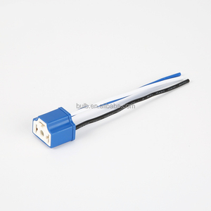H1 <span class=keywords><strong>H4</strong></span> H7 Arnés de cableado Faro Conector de enchufe de cerámica Adaptador de bombilla de luz de coche Soporte de lámpara Accesorios de cable - Product Image 2