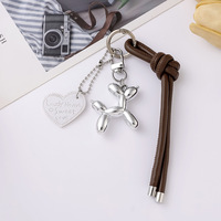 Porte-clés artisanal personnalisé en cuir avec pendentif animal, breloque de sac, cadeau pour couple, pour lui et pour elle