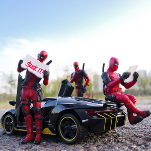 Decorazione per Interni Auto <span class=keywords><strong>Deadpool</strong></span> con Doppia Spada Appesa, Ornamento da Scrivania in ABS <span class=keywords><strong>di</strong></span> Alta Qualità, Facile Installazione, Adattabile Universalmente - Product Image 3
