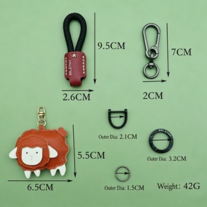 Porte-clés en PU en forme de mouton avec logo personnalisé, cordon tressé détachable et accessoires complets pour la vente en gros, promotionnel et souvenir - Product Image 3