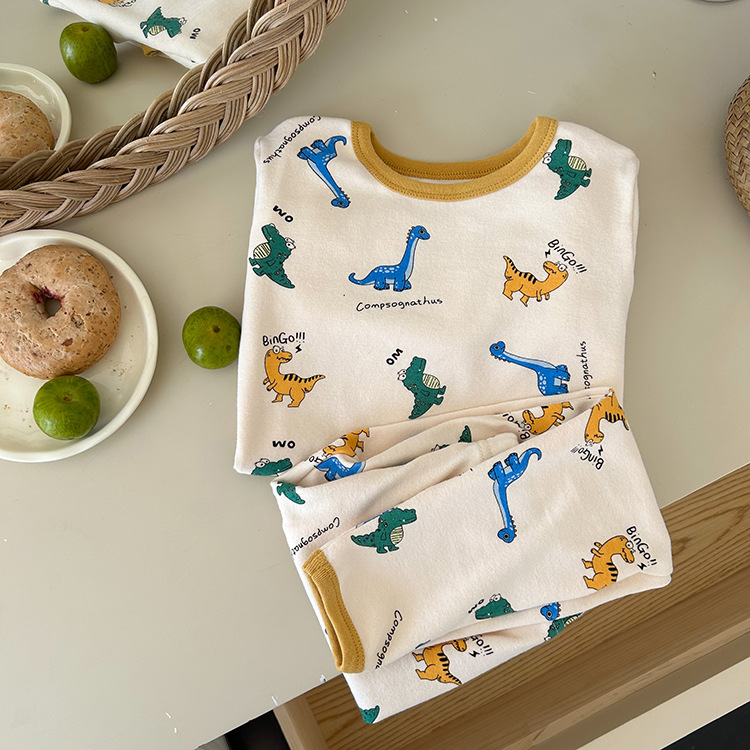 Beige + Dinosaure